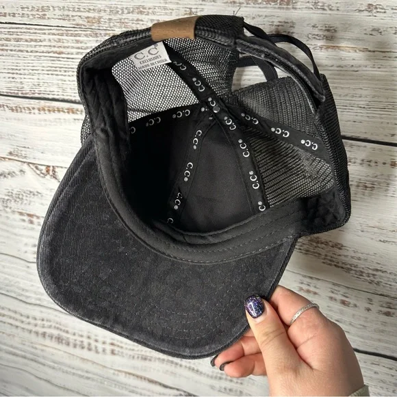 NWOT CC HAT PONY TAIL CRISS CROSS GRAY LEOPARD CHEETAH PRINT BASEBALL CAP BLACK - Picture 9 of 9